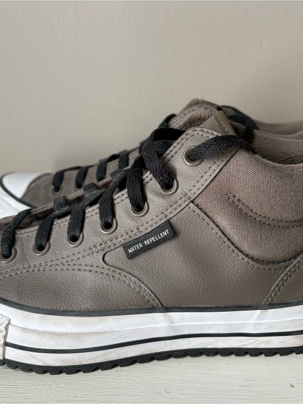 Converse Low-Top Sneakers in Taupe and Black - Picture 3 of 7